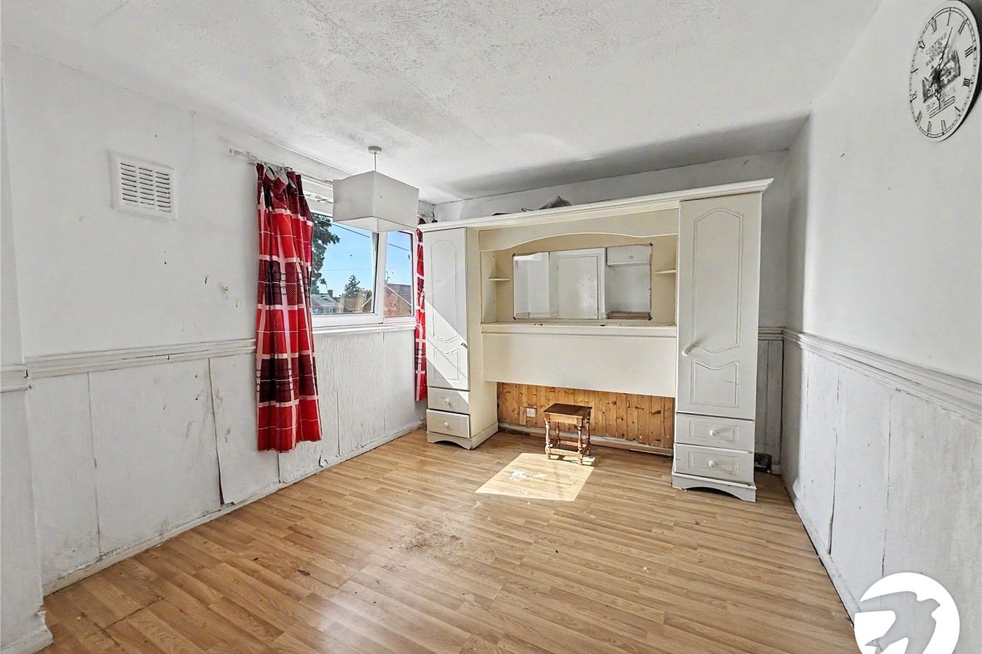 2 bedroom house for sale in Walderslade | Robinson Michael & Jackson