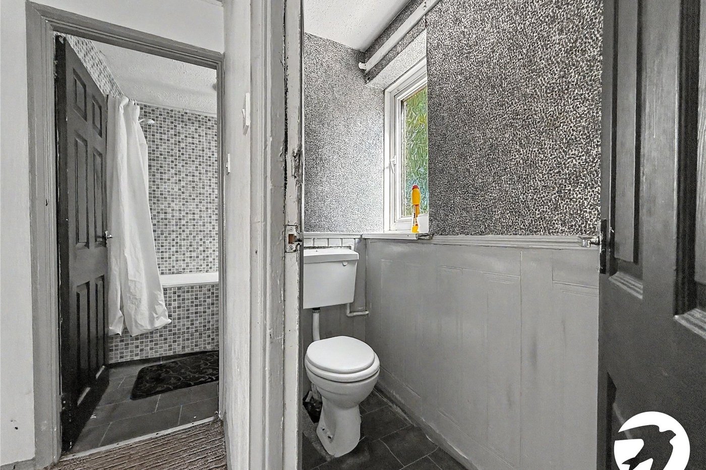 2 bedroom house for sale in Walderslade | Robinson Michael & Jackson