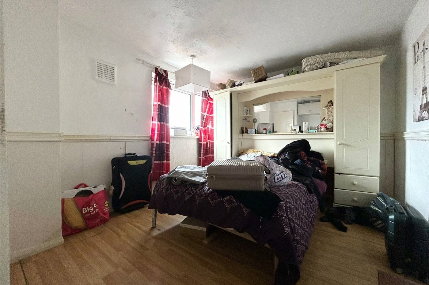 2 bedroom house for sale in Walderslade | Robinson Michael & Jackson