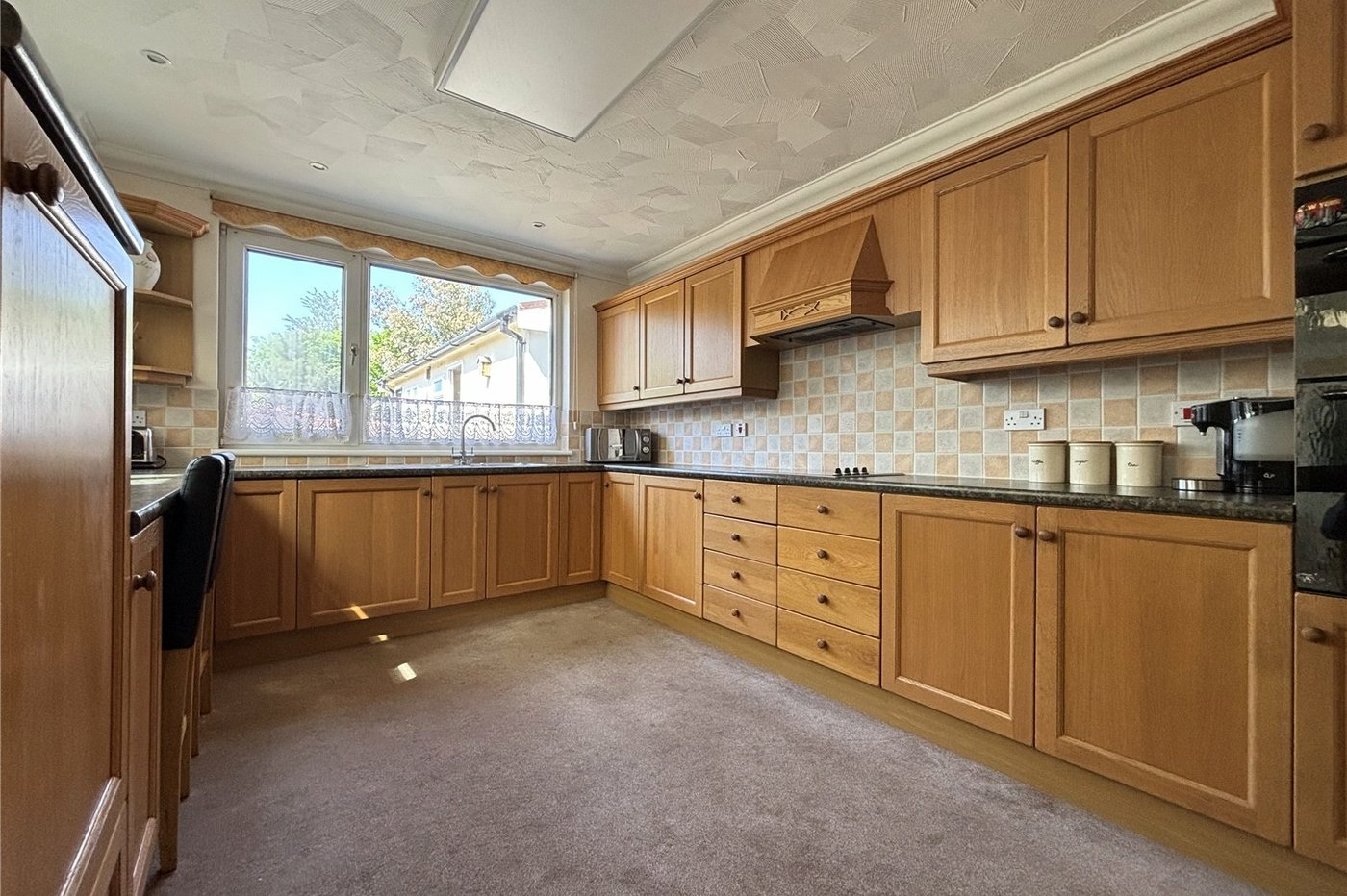 4 bedroom house for sale in Walderslade | Robinson Michael & Jackson