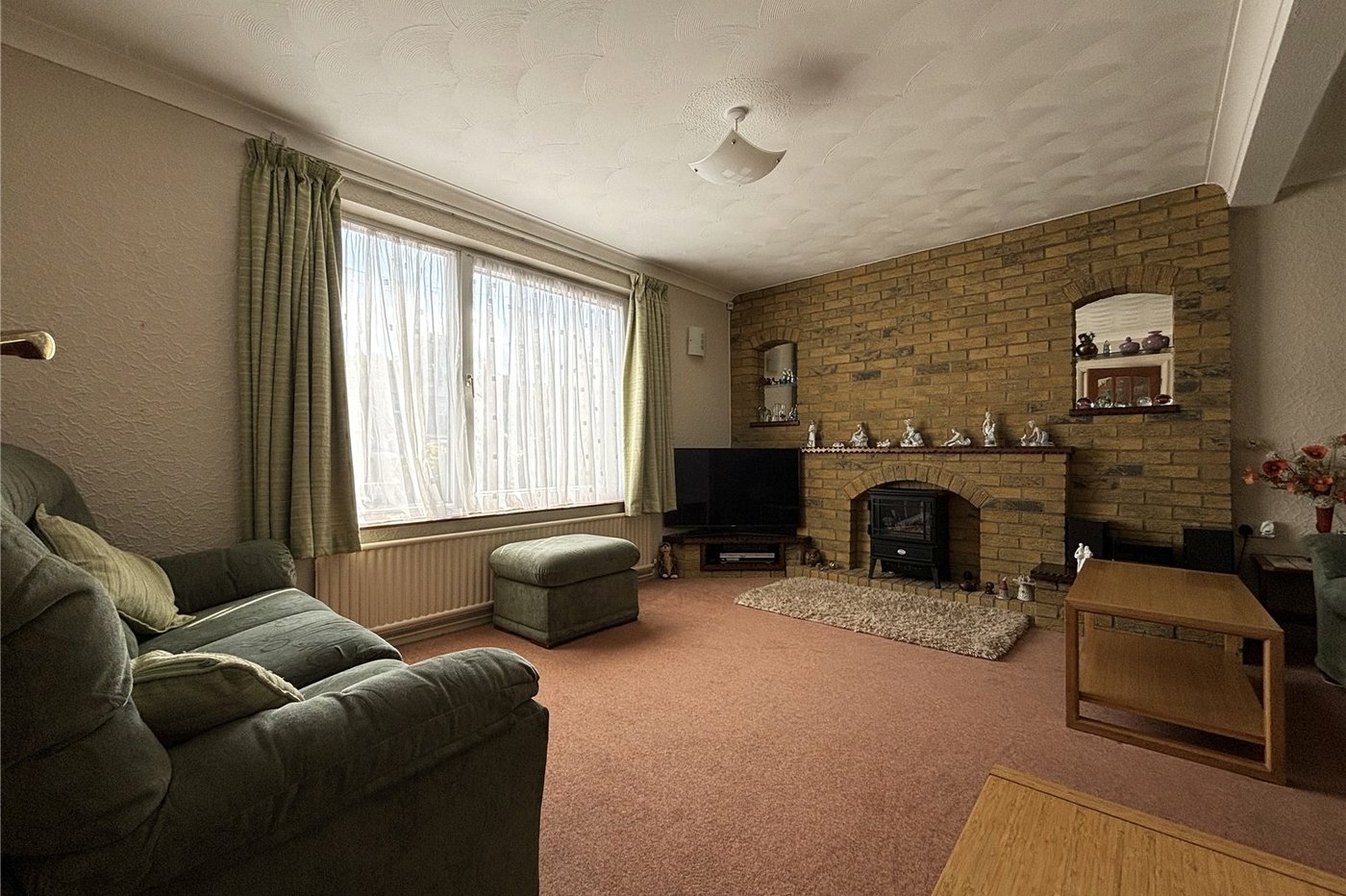 4 bedroom house for sale in Walderslade | Robinson Michael & Jackson