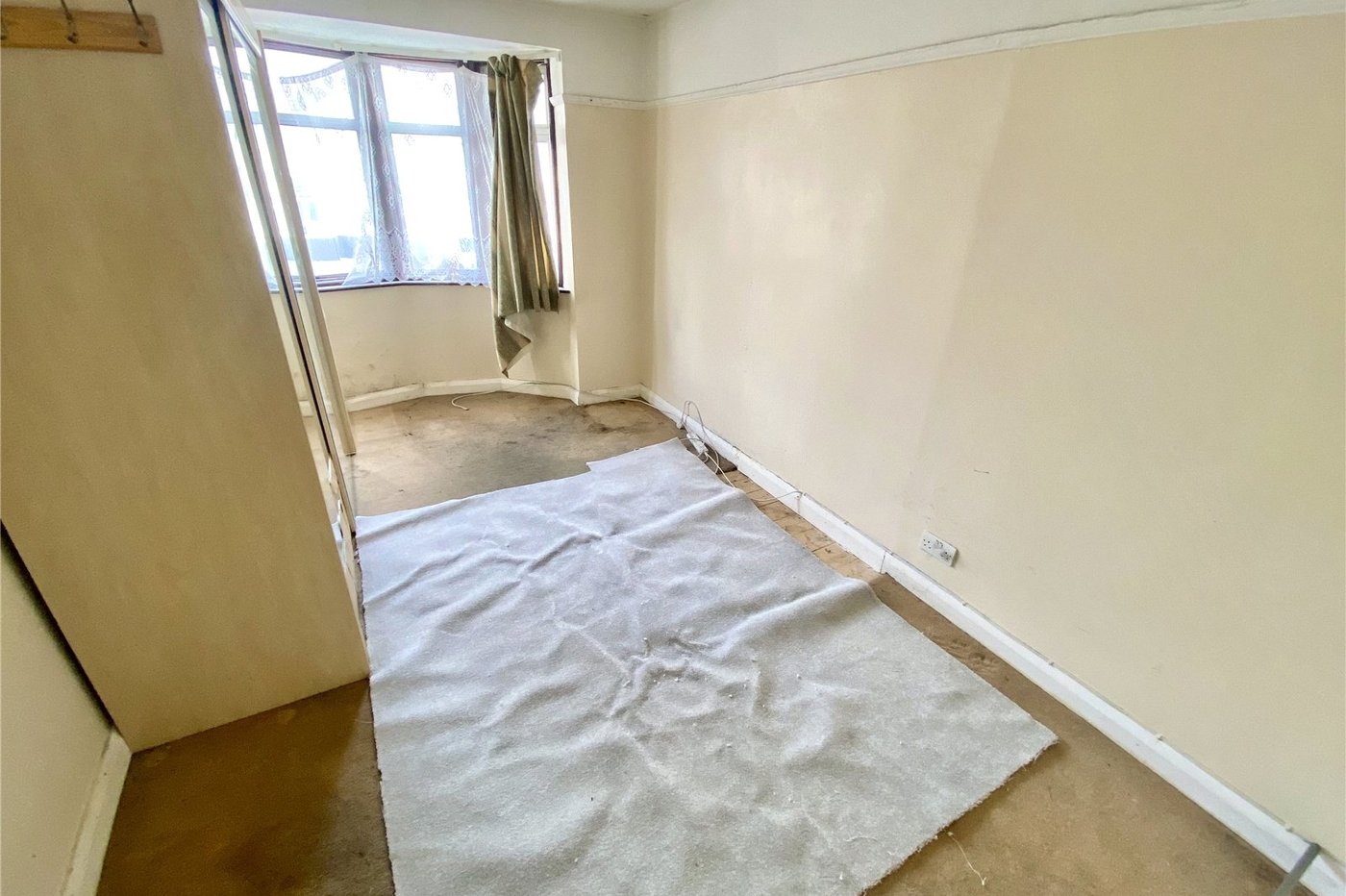 5 bedroom house for sale in South Welling | Robinson Jackson