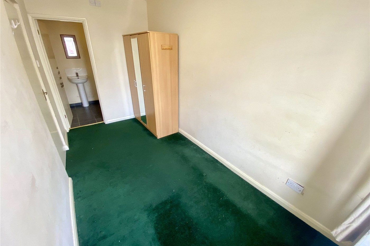 5 bedroom house for sale in South Welling | Robinson Jackson