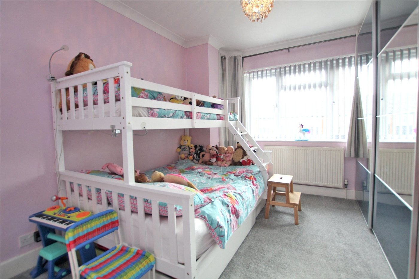 4 bedroom house for sale in London | Robinson Jackson