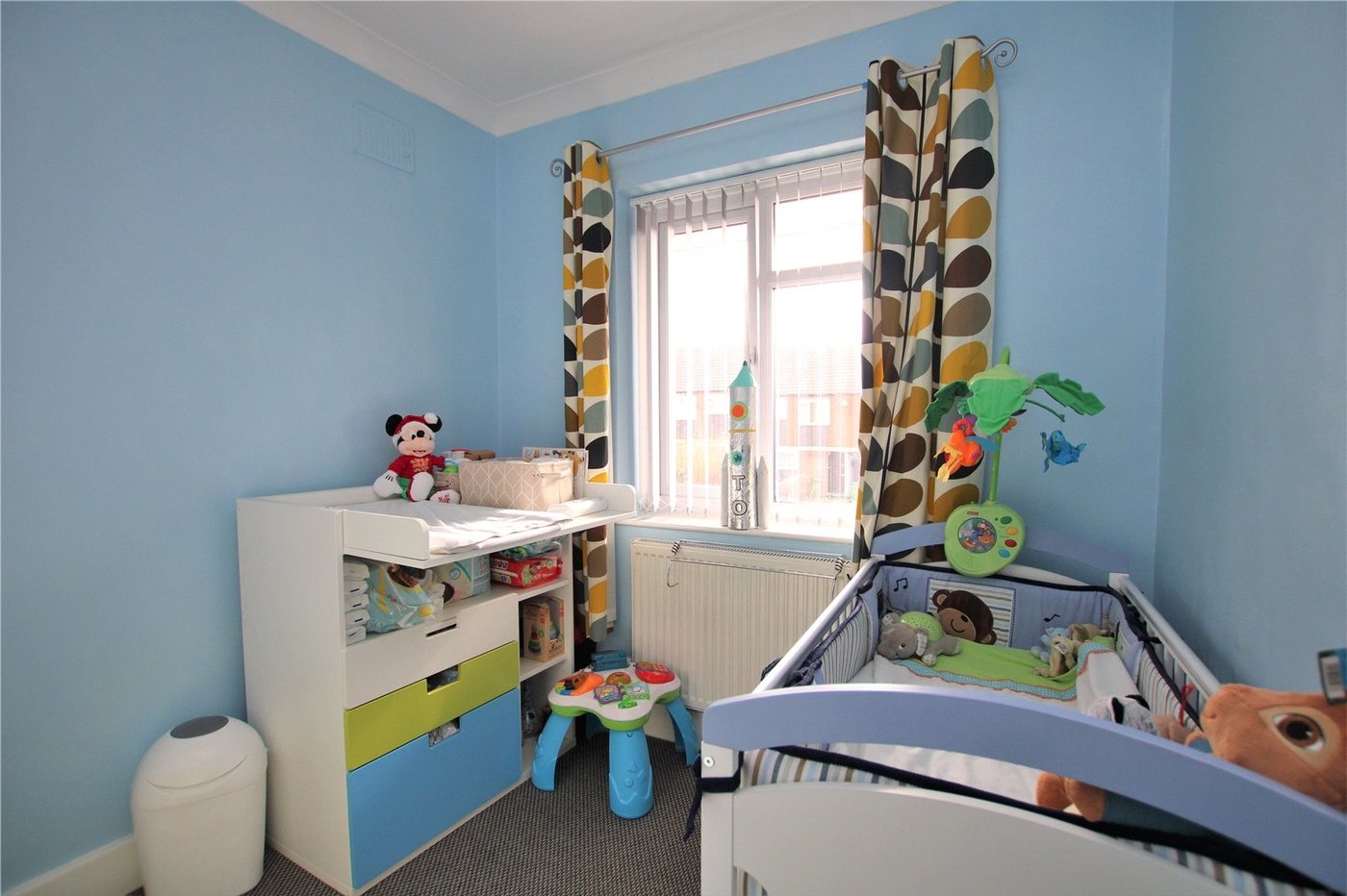 4 bedroom house for sale in London | Robinson Jackson