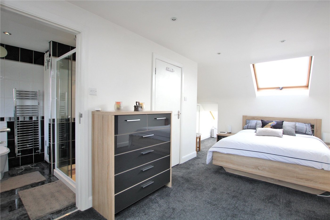 4 bedroom house for sale in London | Robinson Jackson