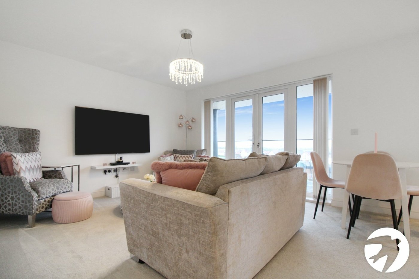 2 bedroom property to rent in Weldon | Robinson Michael & Jackson