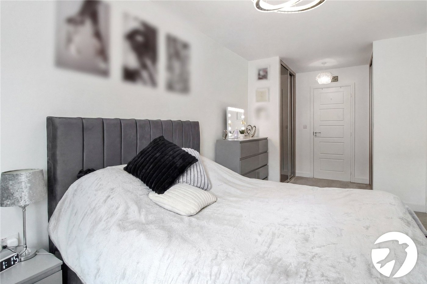 2 bedroom property to rent in Weldon | Robinson Michael & Jackson