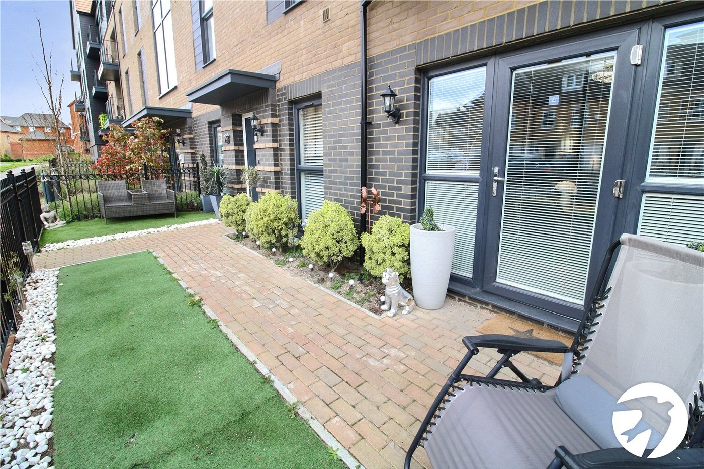 2 bedroom property to rent in Weldon | Robinson Michael & Jackson