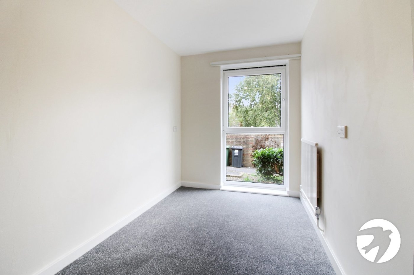2 bedroom property to rent in Sydenham | Robinson Jackson