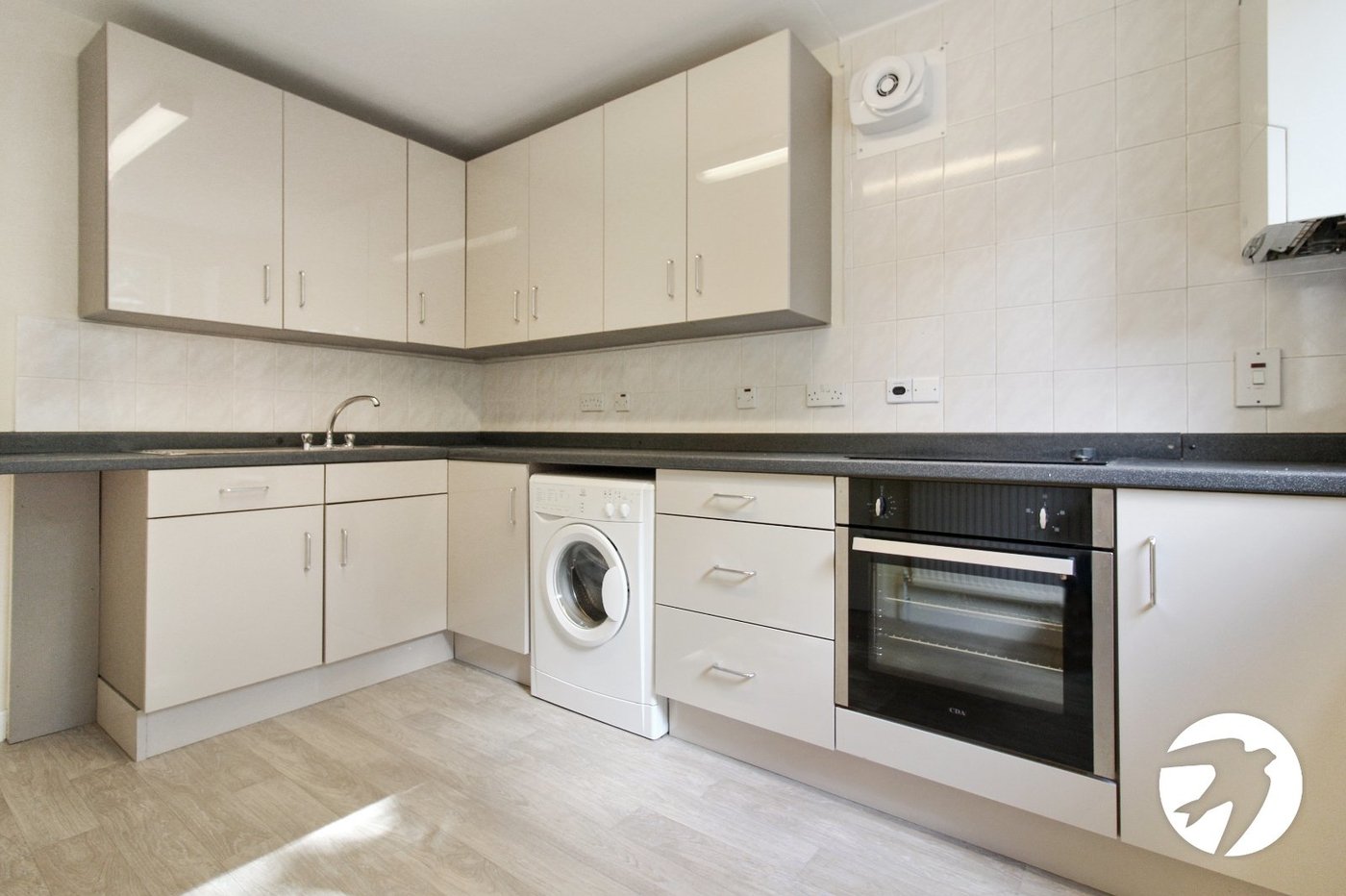 2 bedroom property to rent in Sydenham | Robinson Jackson