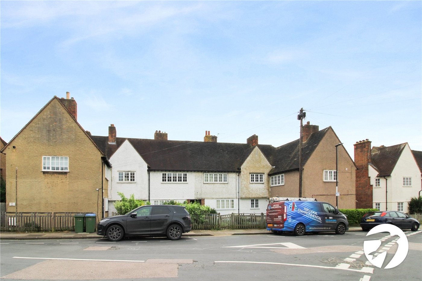 2 bedroom property to rent in London | Robinson Jackson