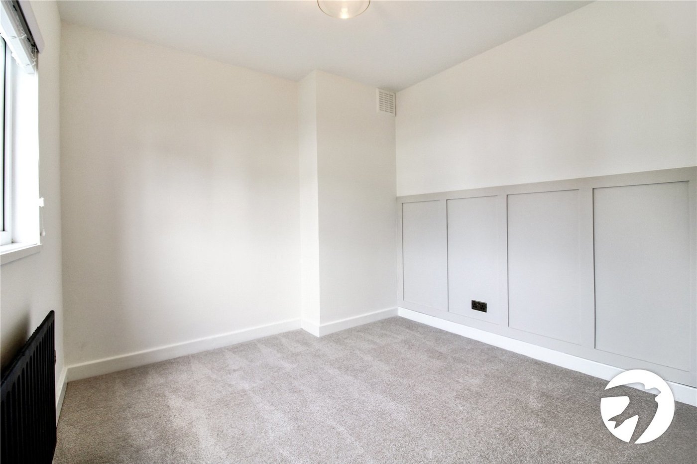2 bedroom property to rent in London | Robinson Jackson