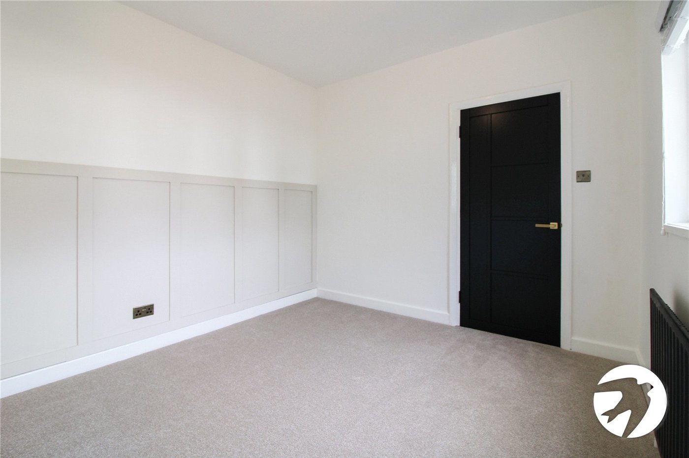 2 bedroom property to rent in London | Robinson Jackson
