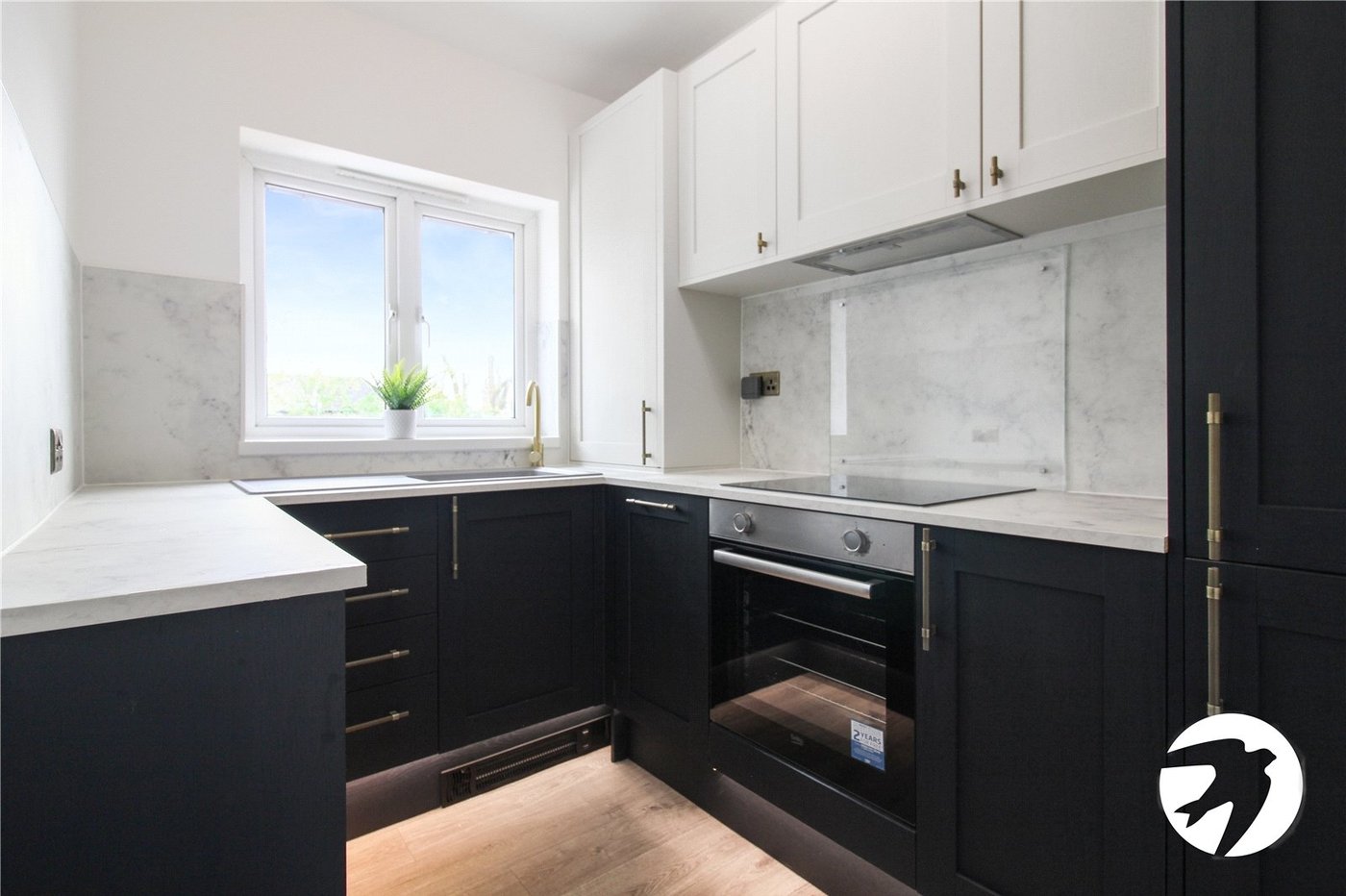 2 bedroom property to rent in London | Robinson Jackson