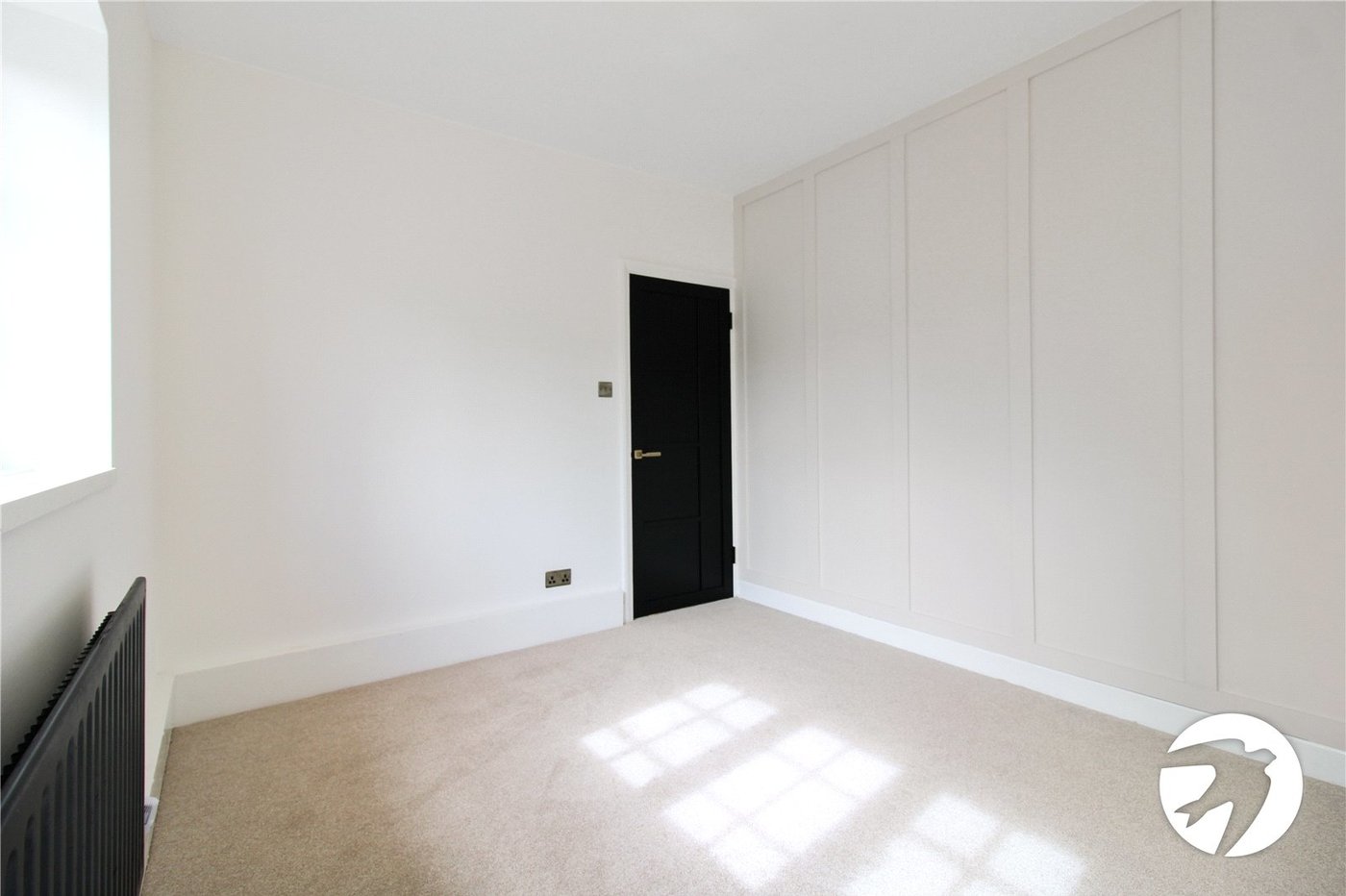 2 bedroom property to rent in London | Robinson Jackson