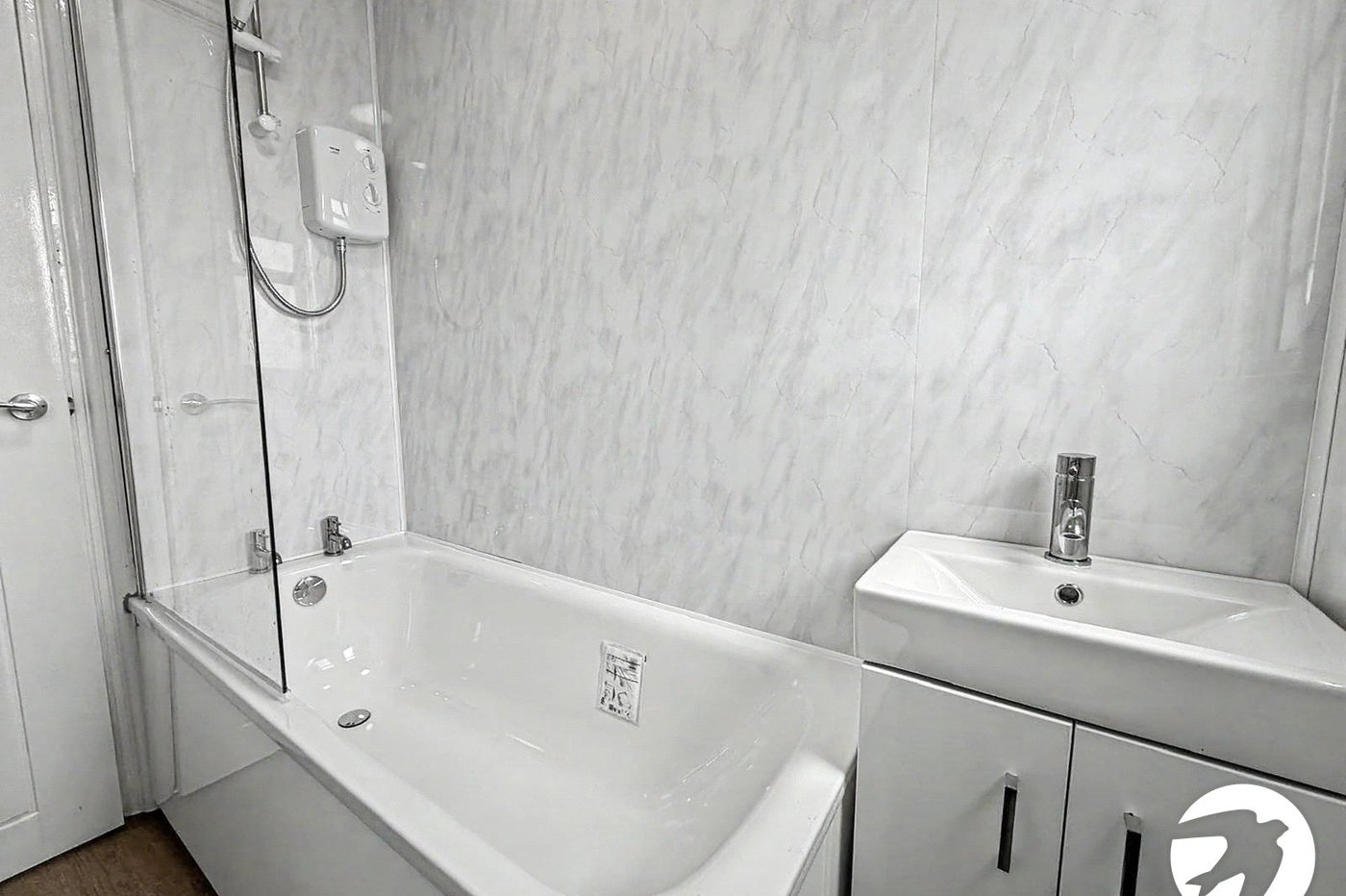 2 bedroom house to rent in Chatham | Robinson Michael & Jackson