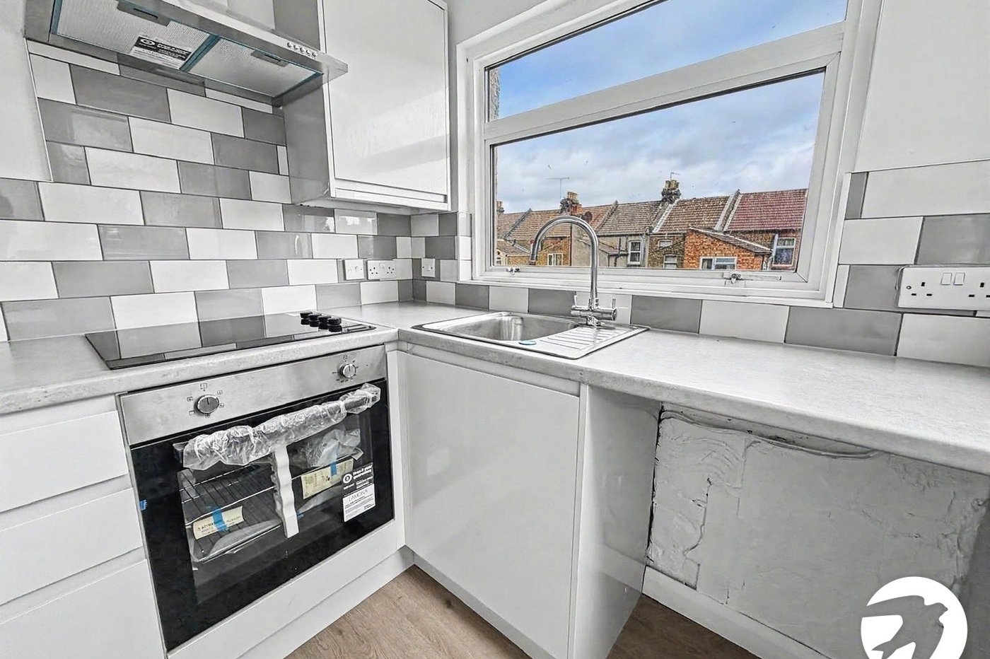 2 bedroom house to rent in Chatham | Robinson Michael & Jackson