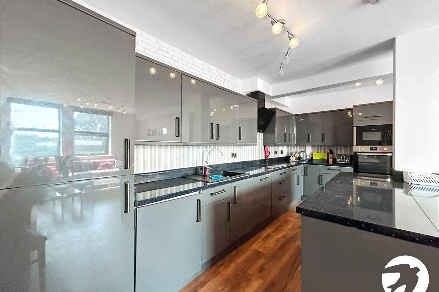 2 bedroom property to rent in Maidstone | Robinson Michael & Jackson