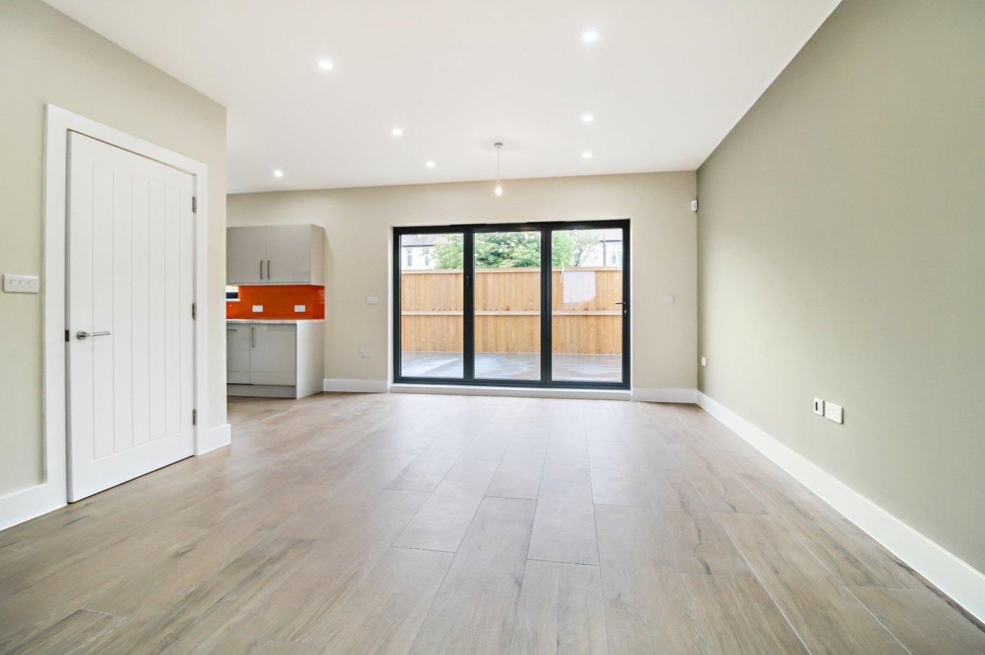 2 bedroom property to rent in Gravesend | Robinson Michael & Jackson