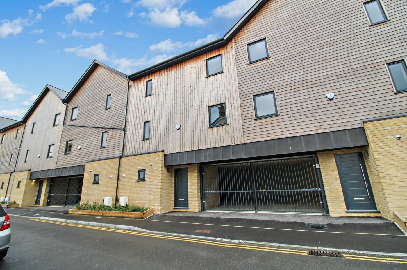 2 bedroom property to rent in Gravesend | Robinson Michael & Jackson