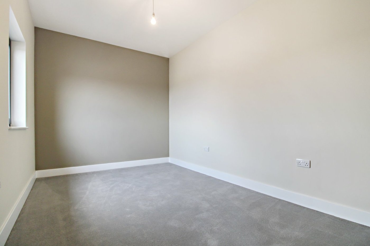 2 bedroom property to rent in Gravesend | Robinson Michael & Jackson