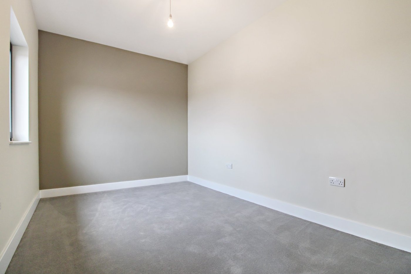 2 bedroom property to rent in Gravesend | Robinson Michael & Jackson