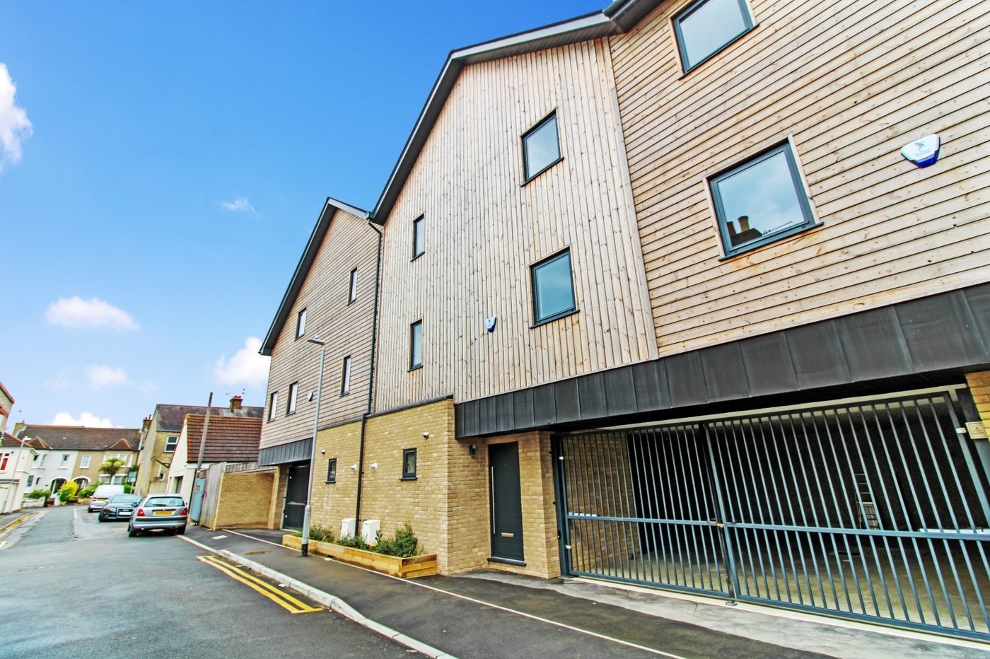 2 bedroom property to rent in Gravesend | Robinson Michael & Jackson