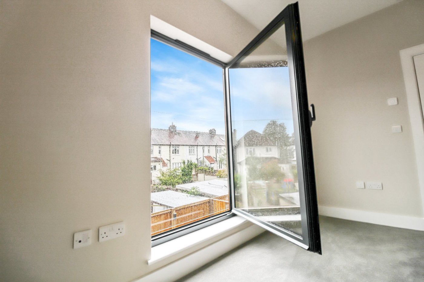 2 bedroom property to rent in Gravesend | Robinson Michael & Jackson