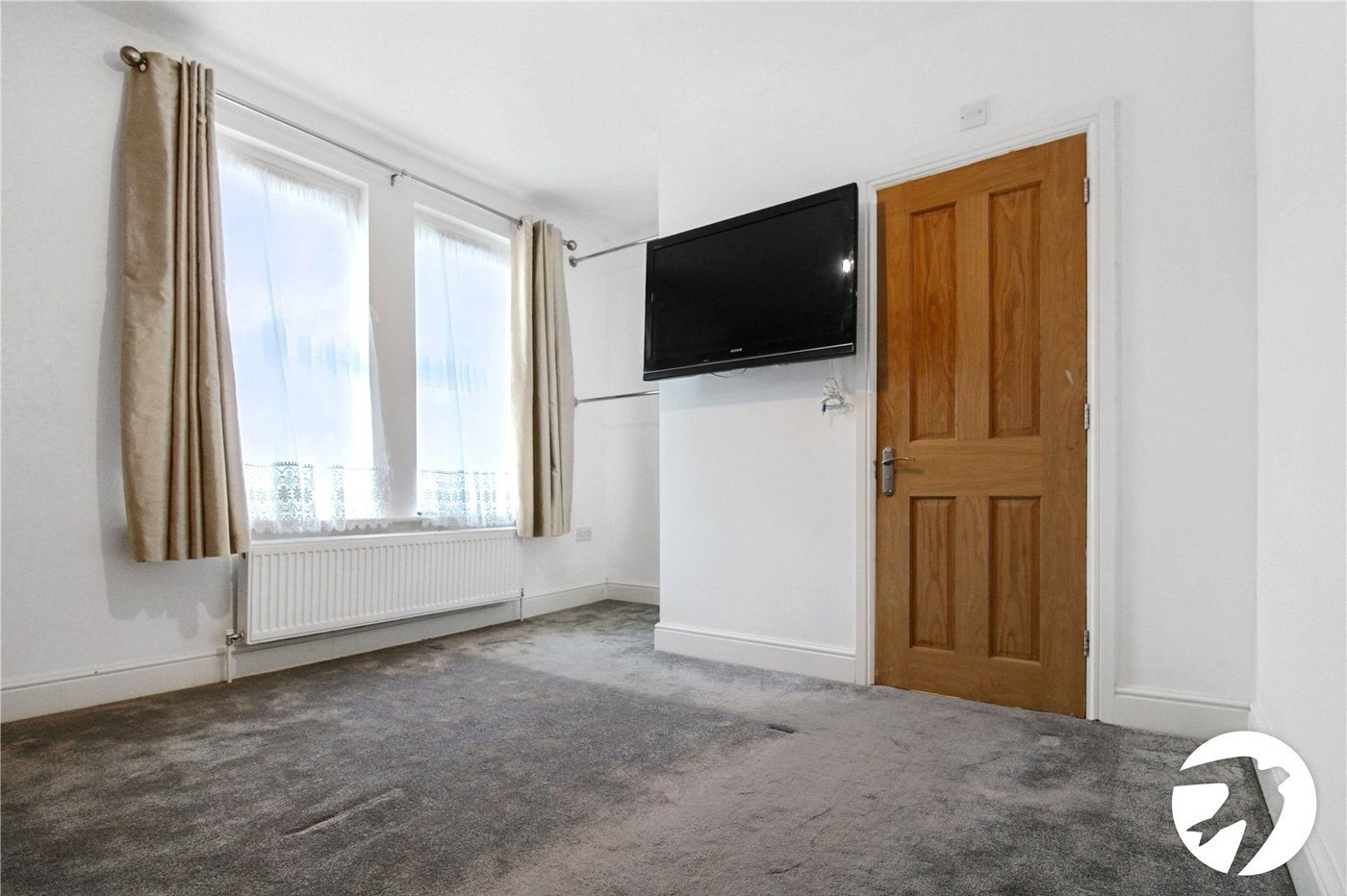 3 bedroom house to rent in Gravesend | Robinson Michael & Jackson