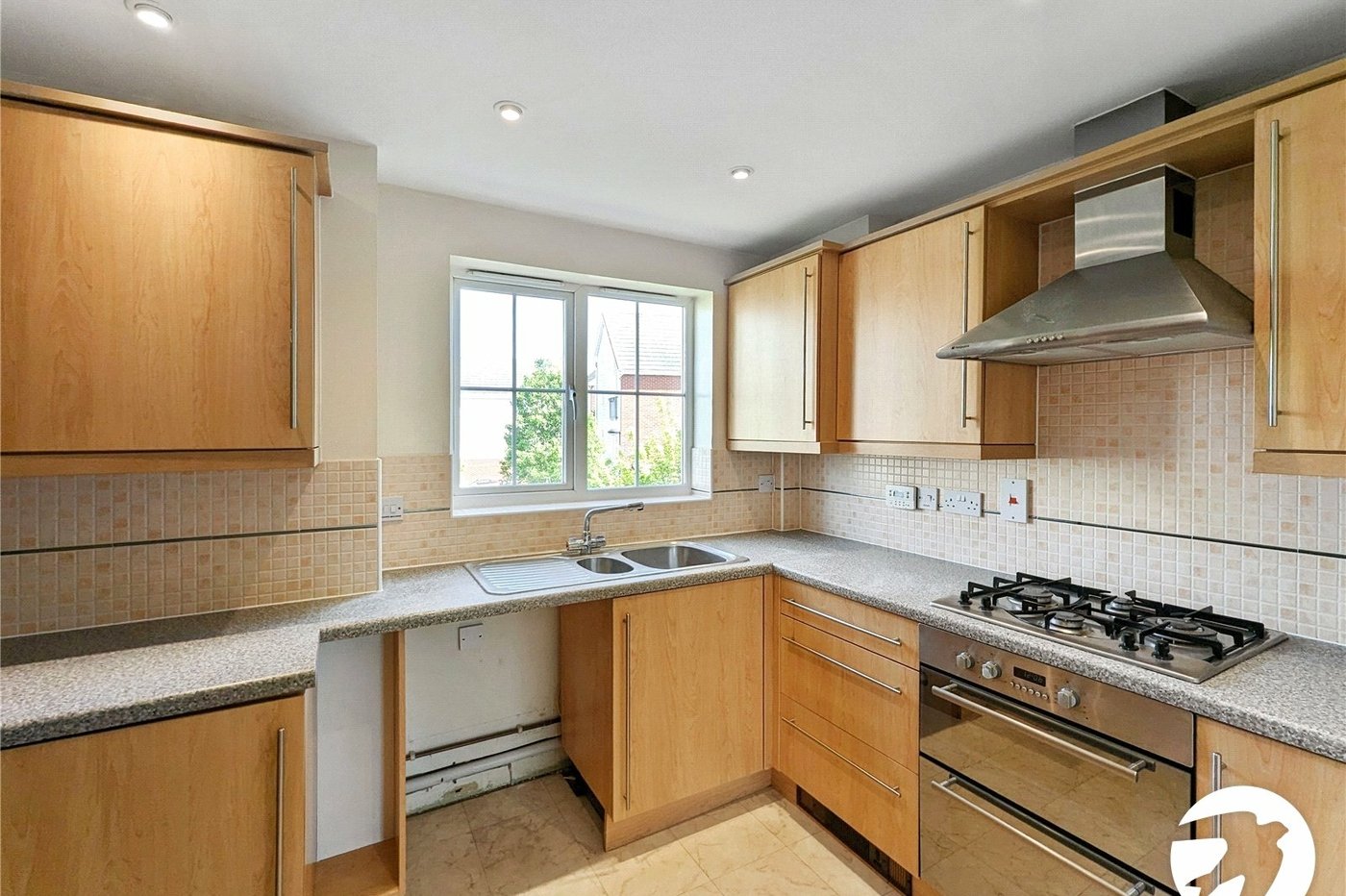 2 bedroom property to rent in Amethyst Drive | Robinson Michael & Jackson