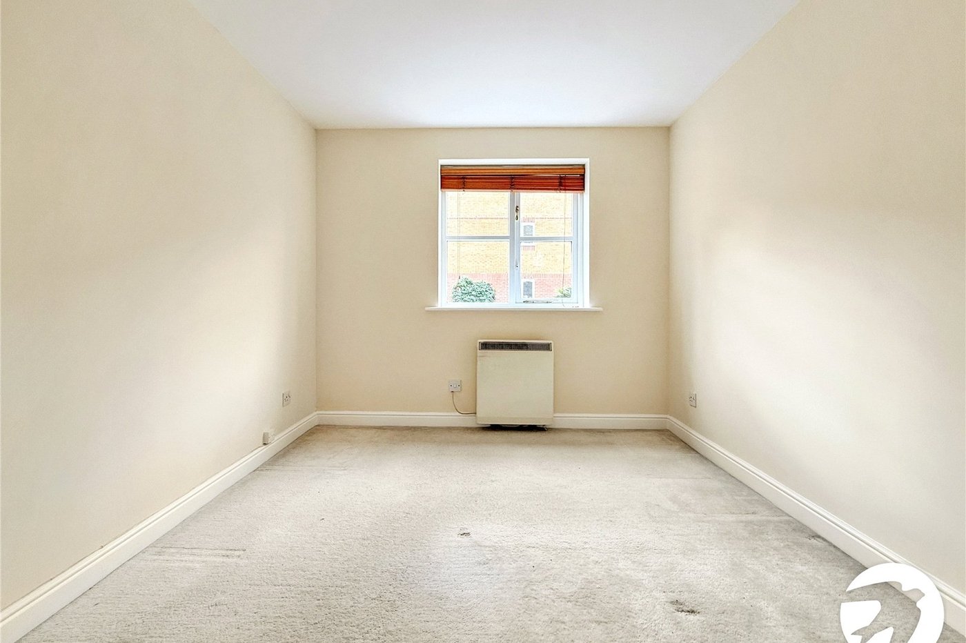 2 bedroom property to rent in London | Robinson Jackson