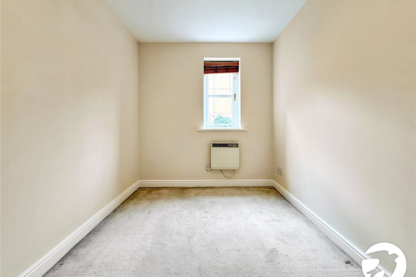 2 bedroom property to rent in London | Robinson Jackson