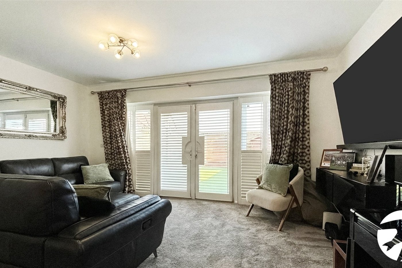 4 bedroom house to rent in Orpington | Robinson Jackson