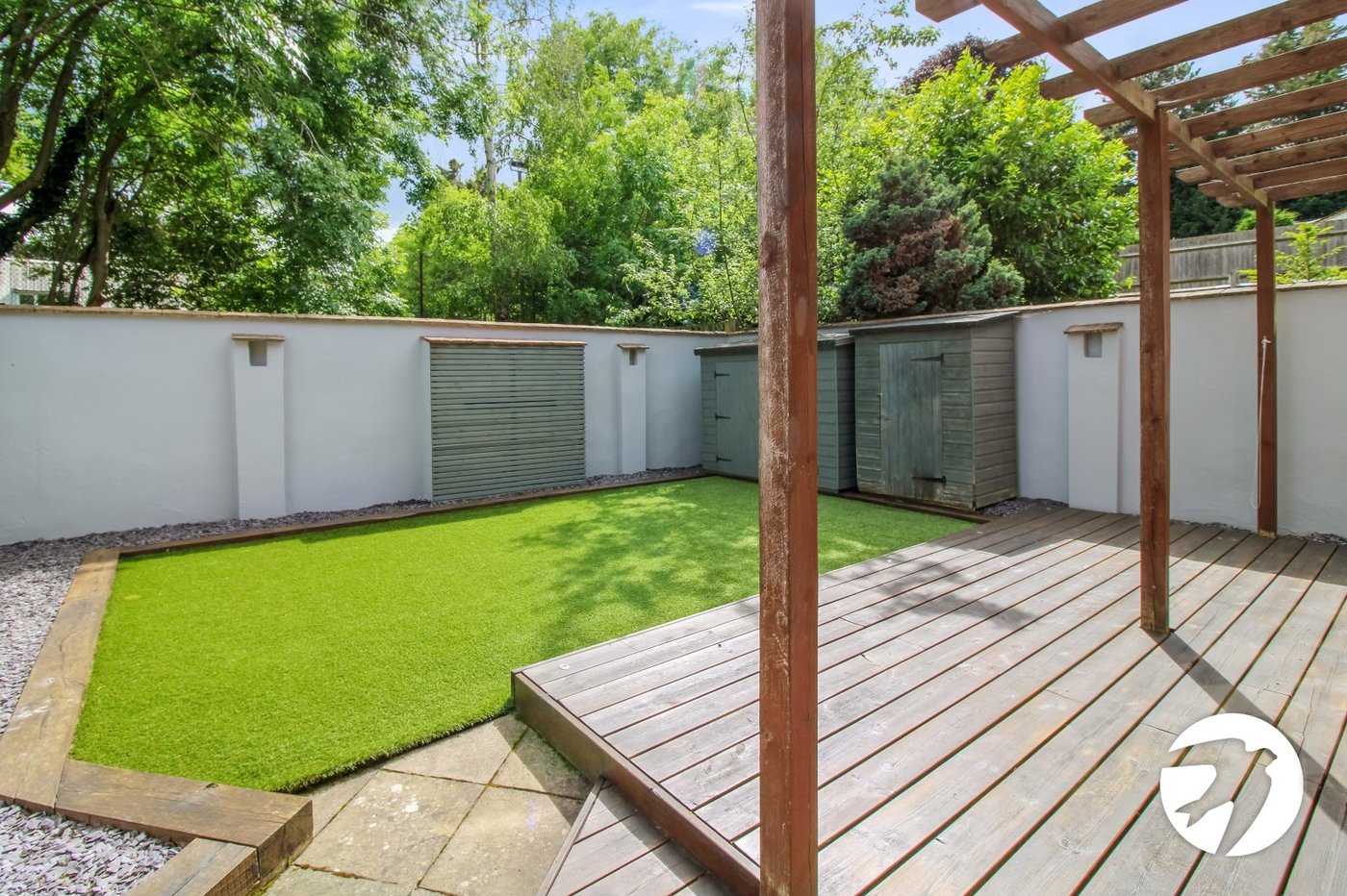 2 bedroom property to rent in London | Robinson Jackson
