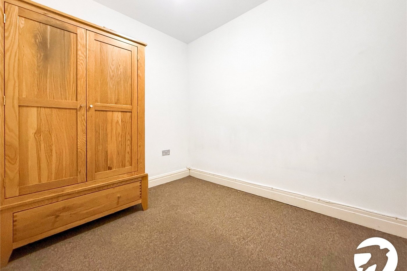 3 bedroom property to rent in Gillingham | Robinson Michael & Jackson