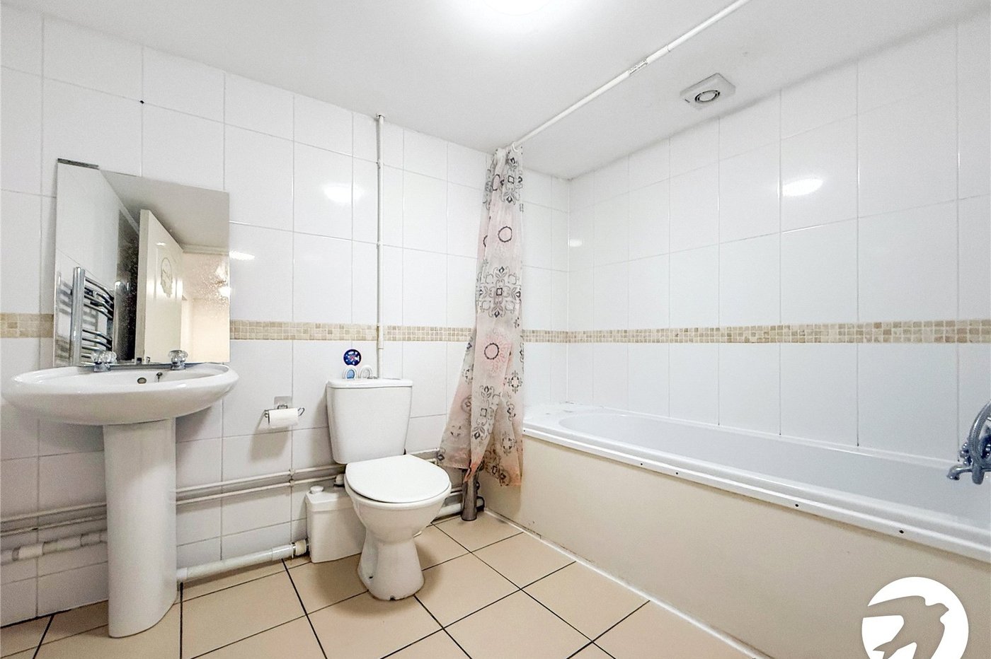 3 bedroom property to rent in Gillingham | Robinson Michael & Jackson