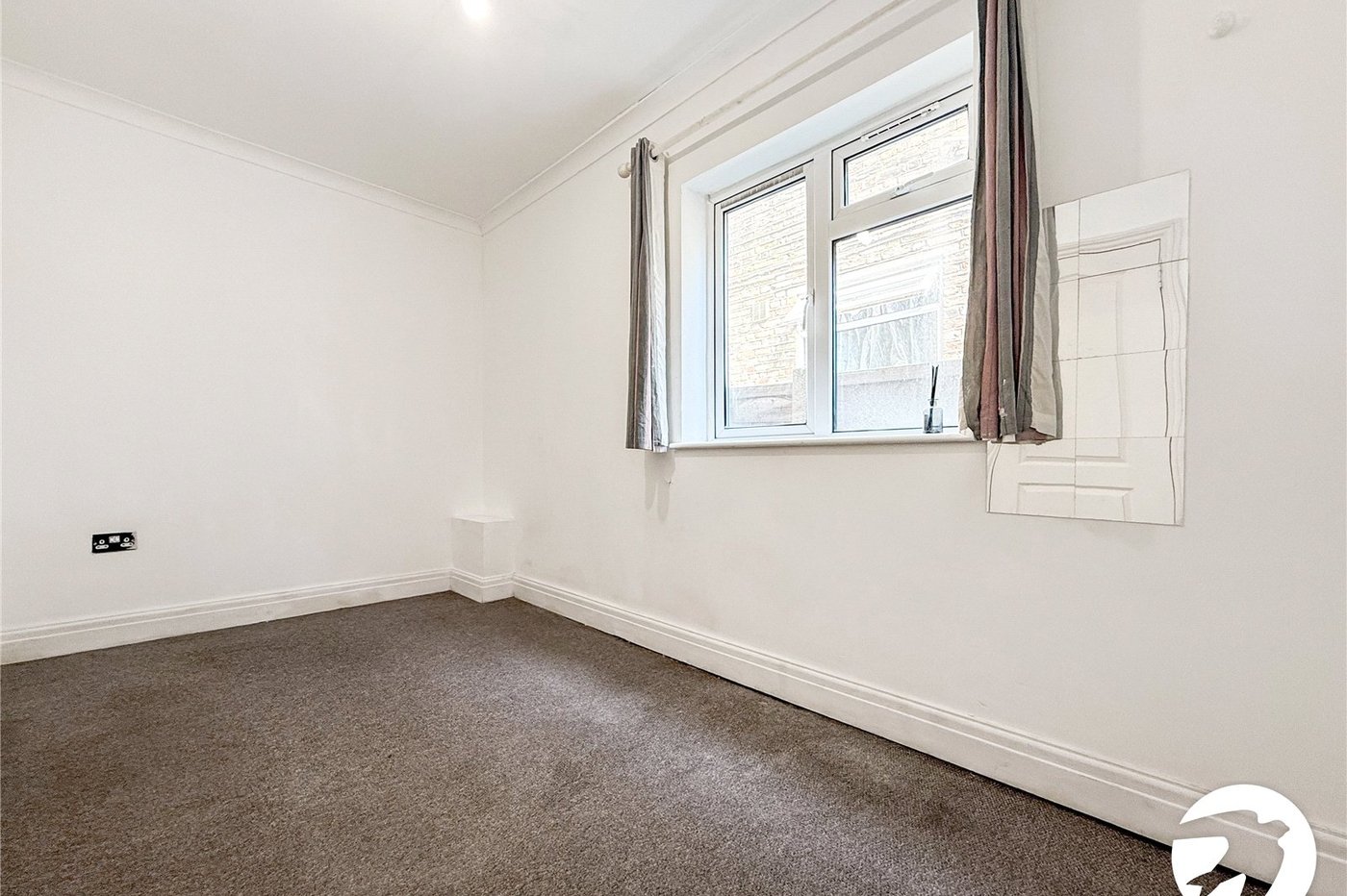 3 bedroom property to rent in Gillingham | Robinson Michael & Jackson