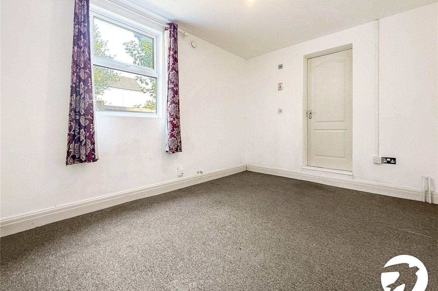 3 bedroom property to rent in Gillingham | Robinson Michael & Jackson