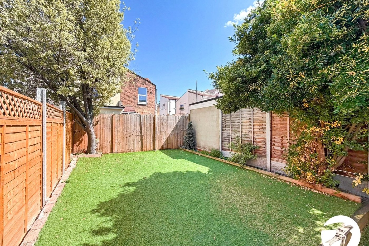 3 bedroom house to rent in London | 