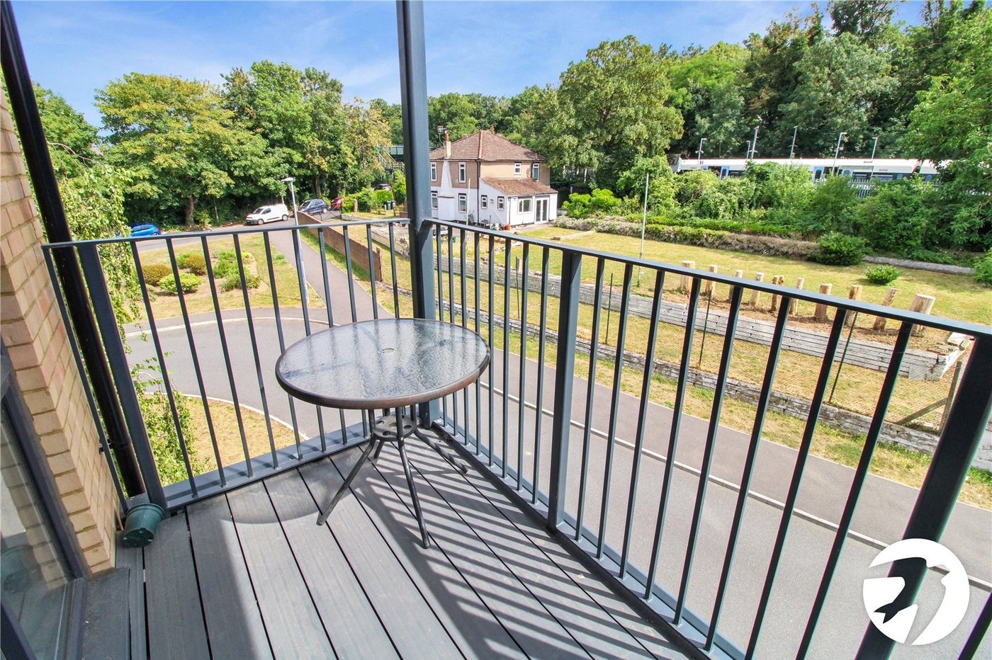 2 bedroom property to rent in Greenhithe | Robinson Michael & Jackson