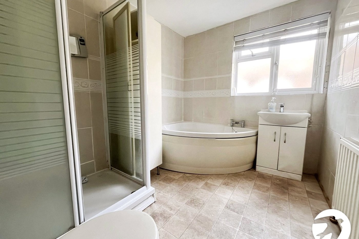 4 bedroom house to rent in Erith | Robinson Jackson
