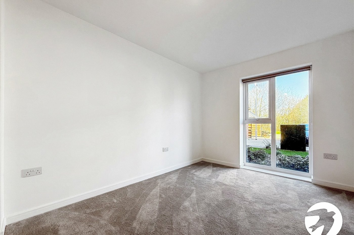2 bedroom property to rent in Kings Hill | Robinson Michael & Jackson
