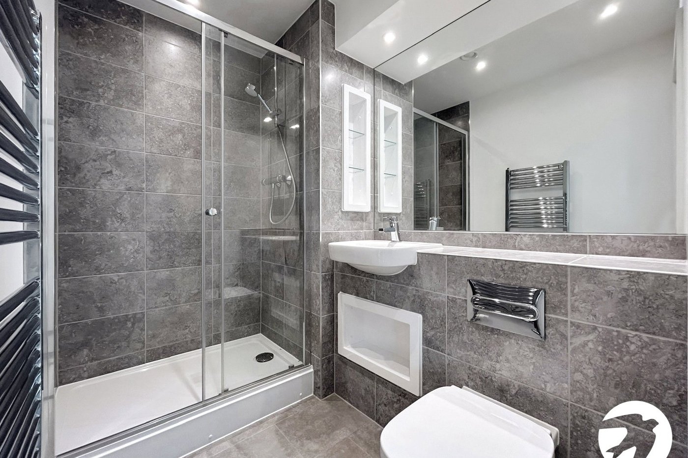 2 bedroom property to rent in Kings Hill | Robinson Michael & Jackson