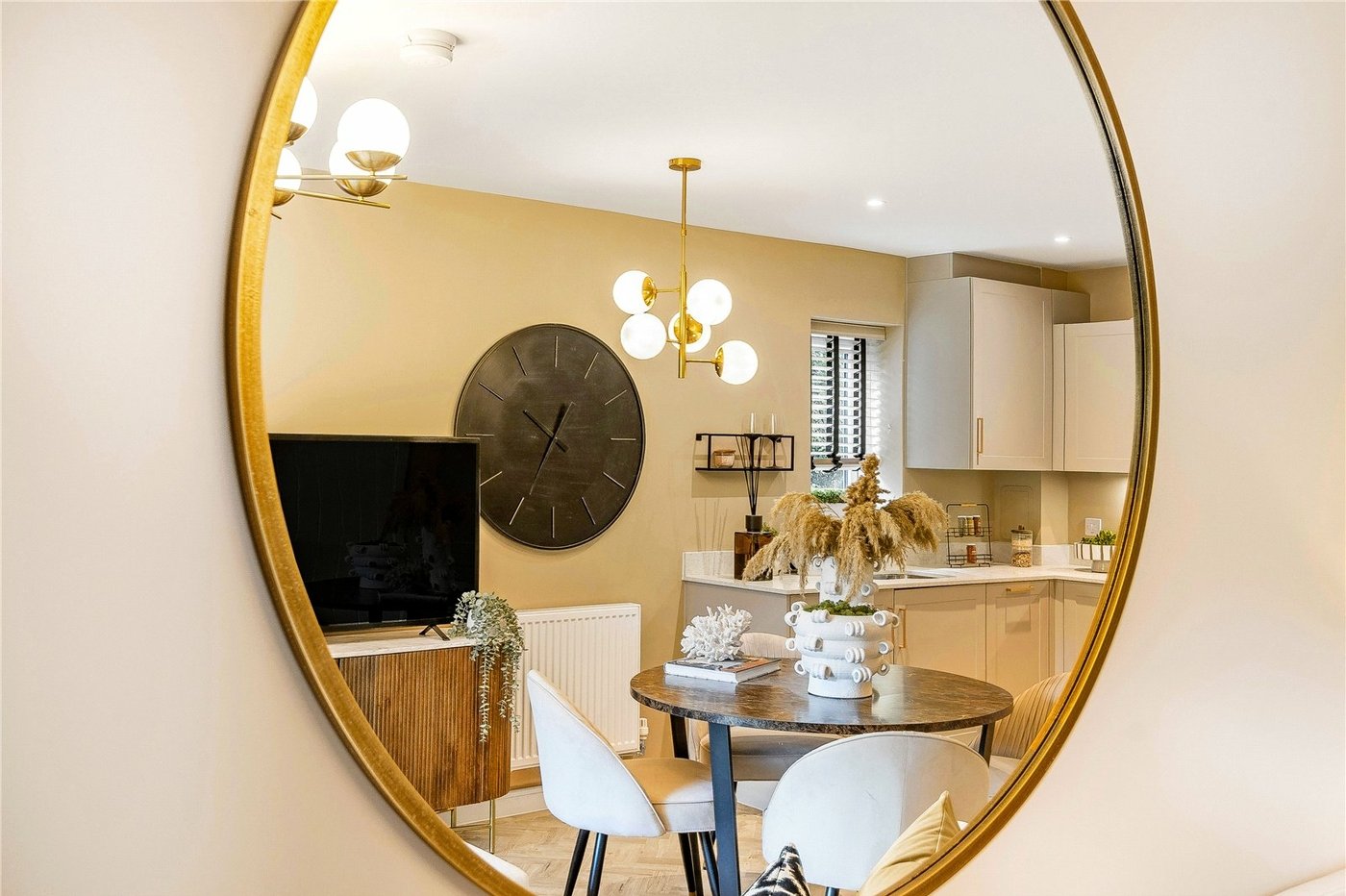 2 bedroom property to rent in Kings Hill | Robinson Michael & Jackson