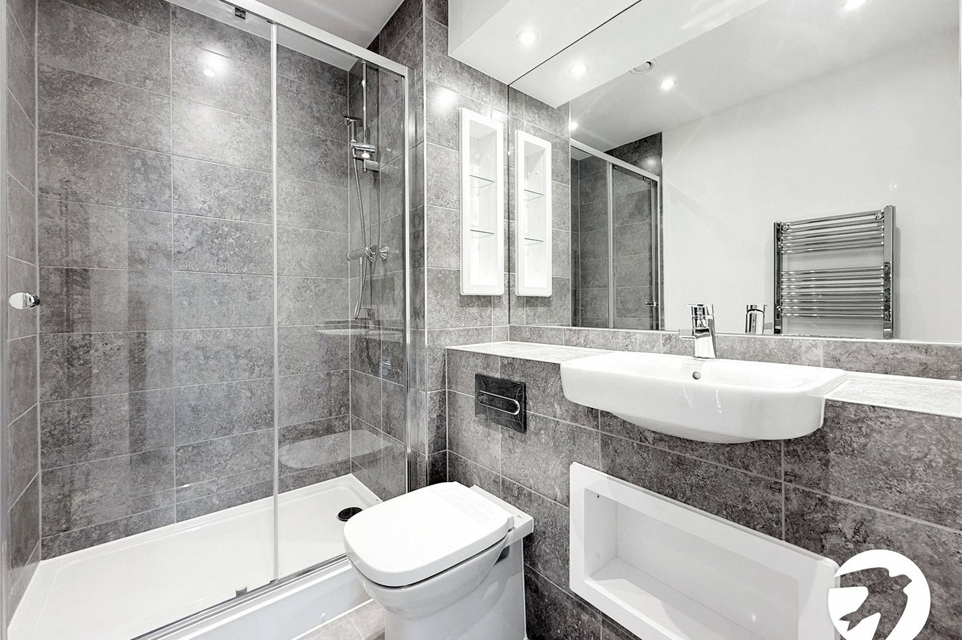 2 bedroom property to rent in Kings Hill | Robinson Michael & Jackson