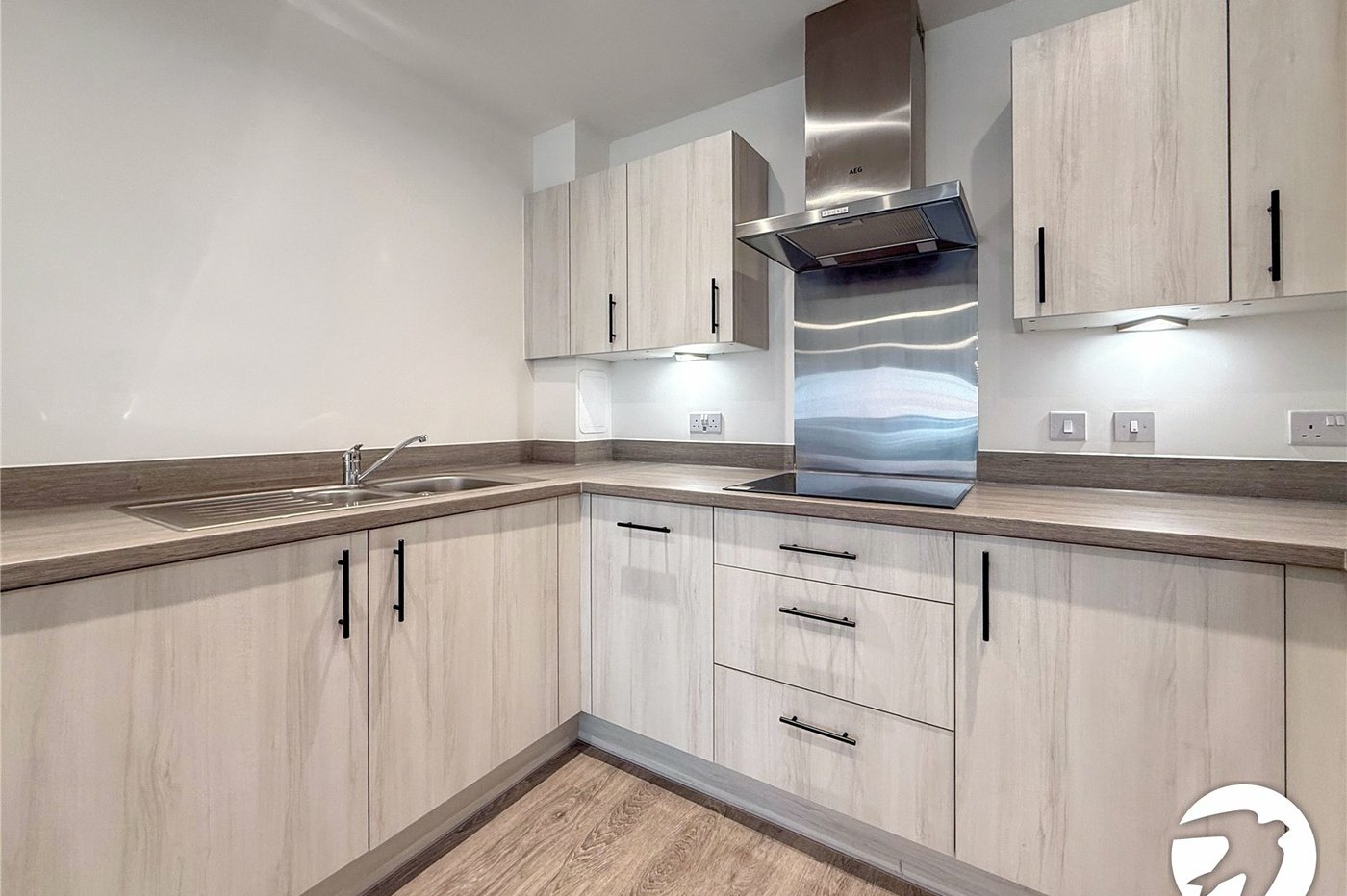 2 bedroom property to rent in Kings Hill | Robinson Michael & Jackson