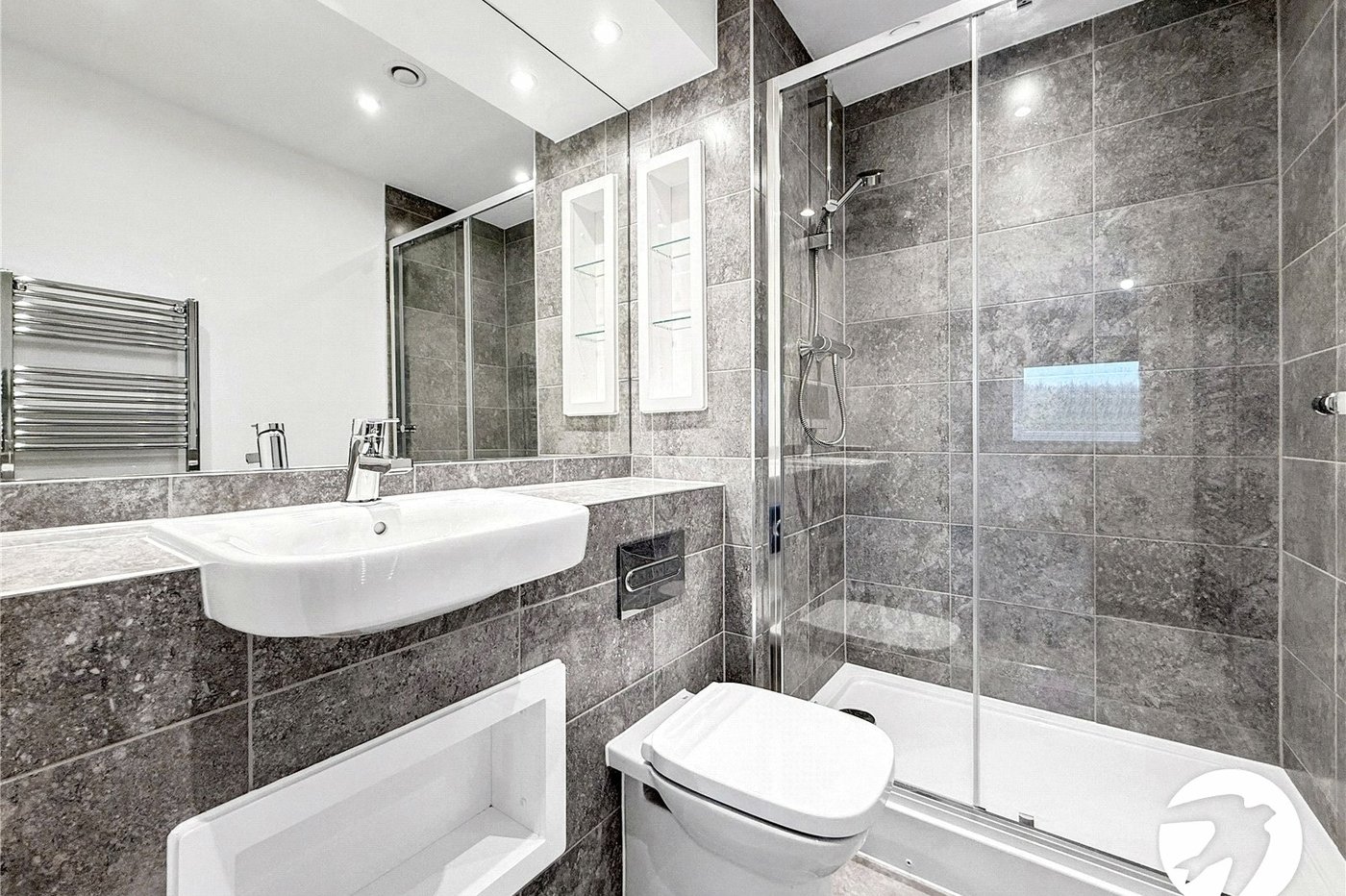 2 bedroom property to rent in Kings Hill | Robinson Michael & Jackson