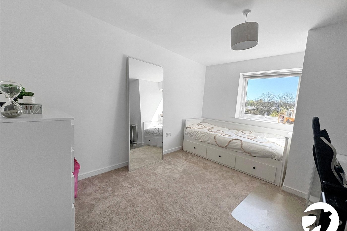 2 bedroom property to rent in Kings Hill | Robinson Michael & Jackson