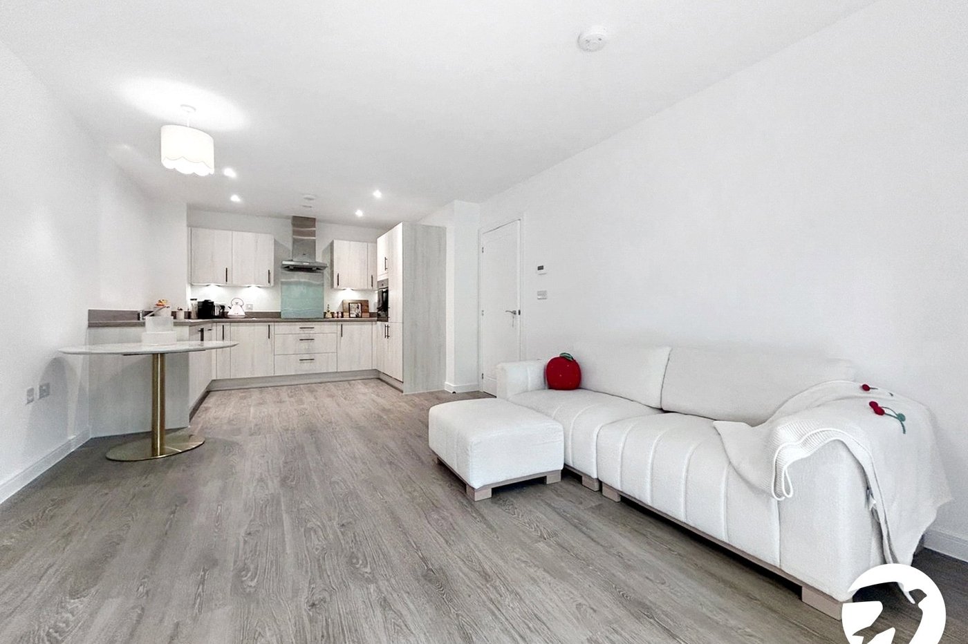 2 bedroom property to rent in Kings Hill | Robinson Michael & Jackson